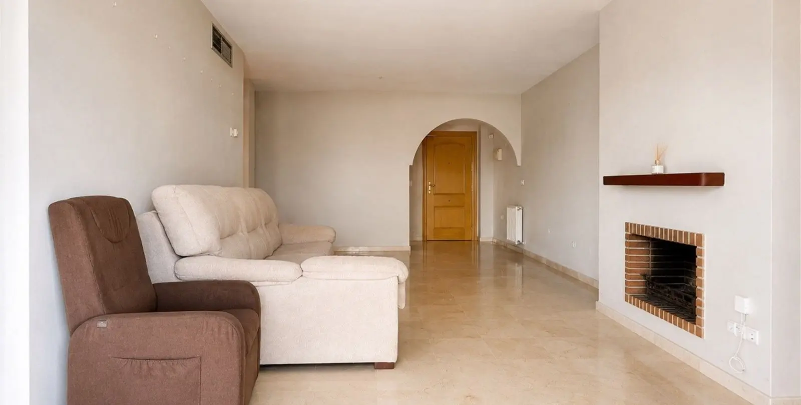 Venta de apartamento en planta media en Marbella 15