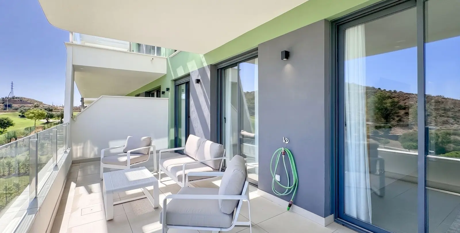 Sale of middle floor apartment in Calanova Golf 8