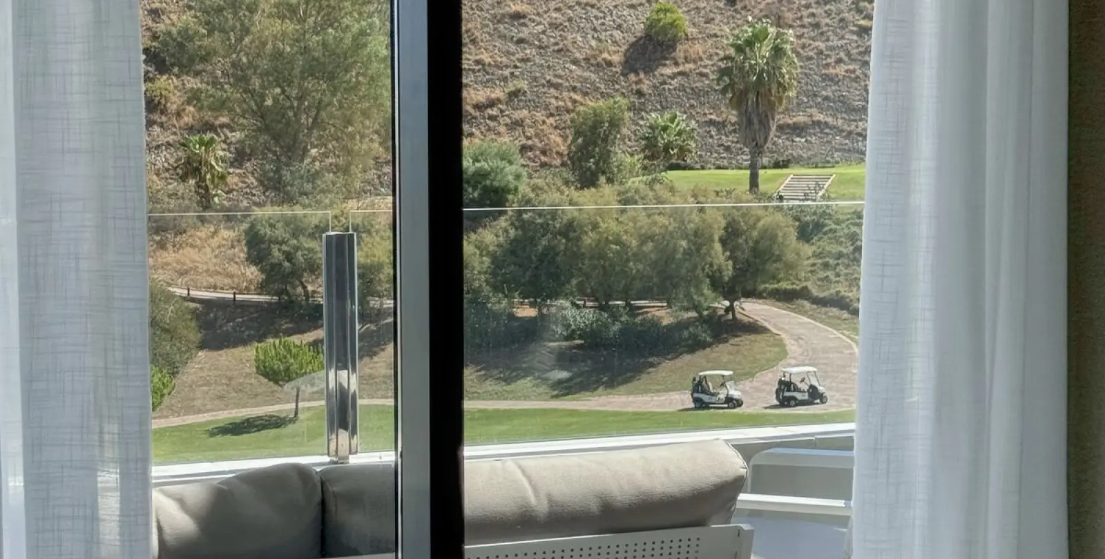 Sale of middle floor apartment in Calanova Golf 26