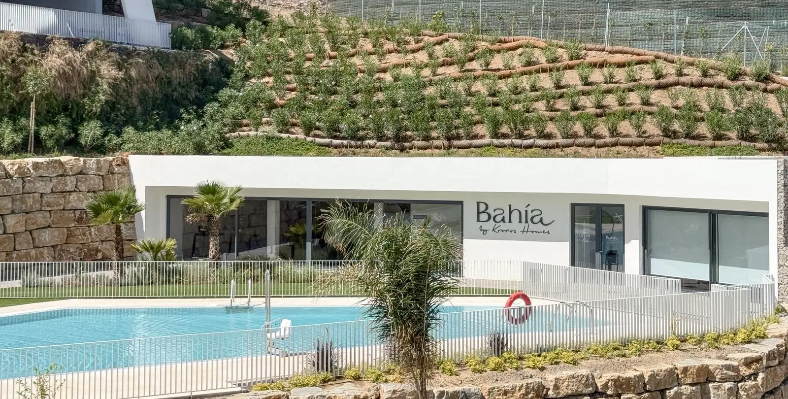 Sale of middle floor apartment in Calanova Golf 40