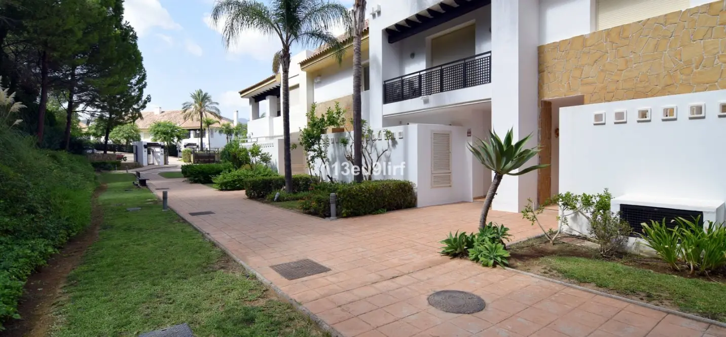 Sale of townhouse in La Cala Golf 4