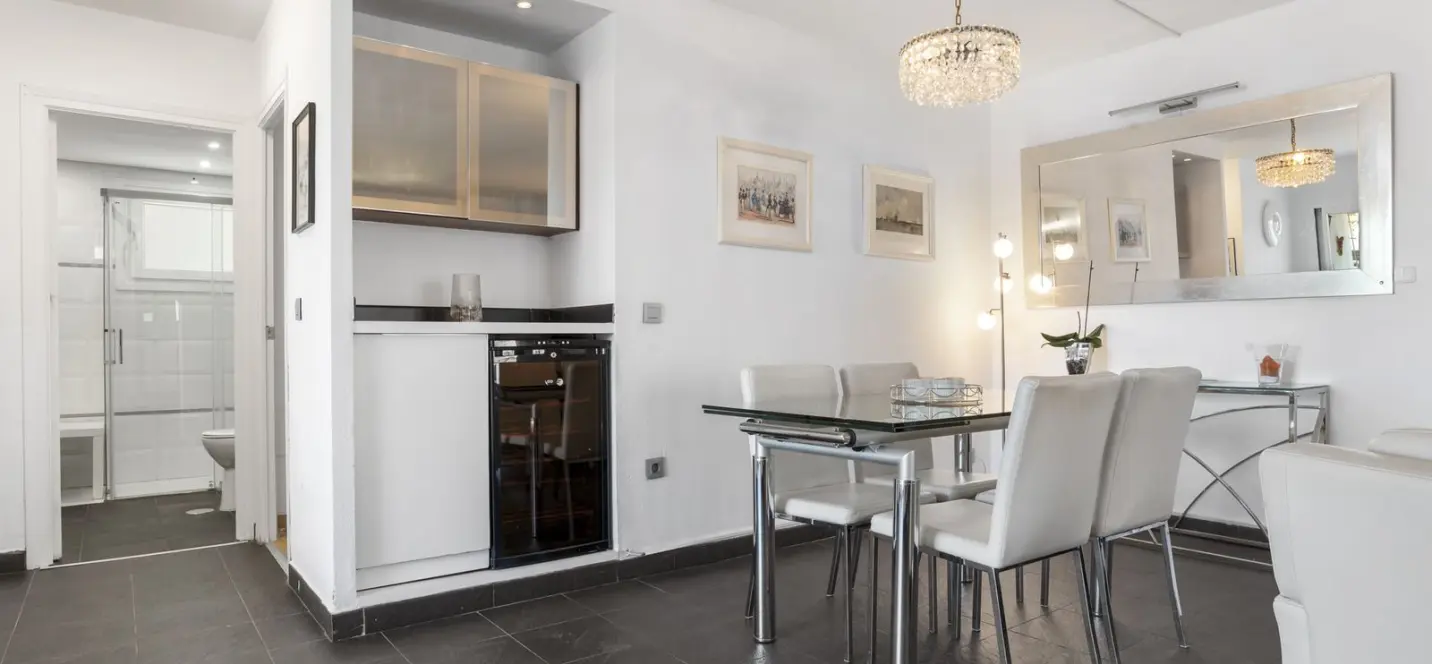 Venta de apartamento en planta media en Fuengirola 3