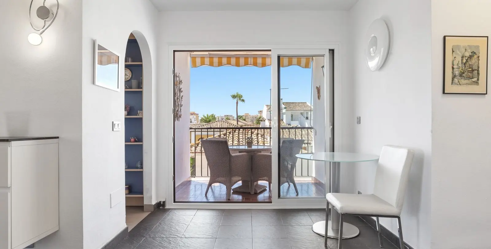 Venta de apartamento en planta media en Fuengirola 6