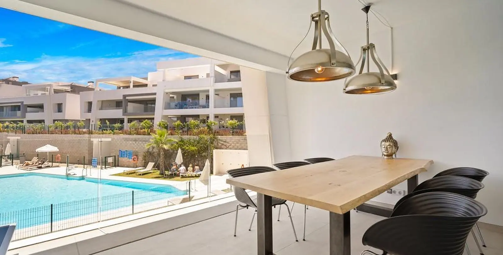 Sale of middle floor apartment in Selwo 1