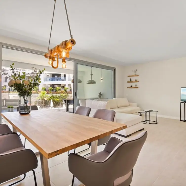 Sale of middle floor apartment in Selwo