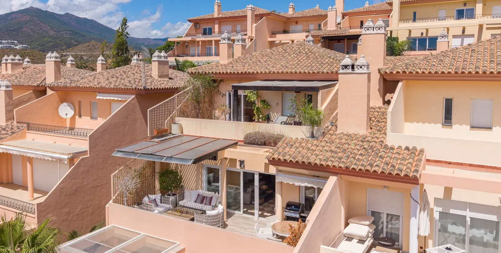 Продажа двухуровневого пентхауса в Nueva Andalucía 11