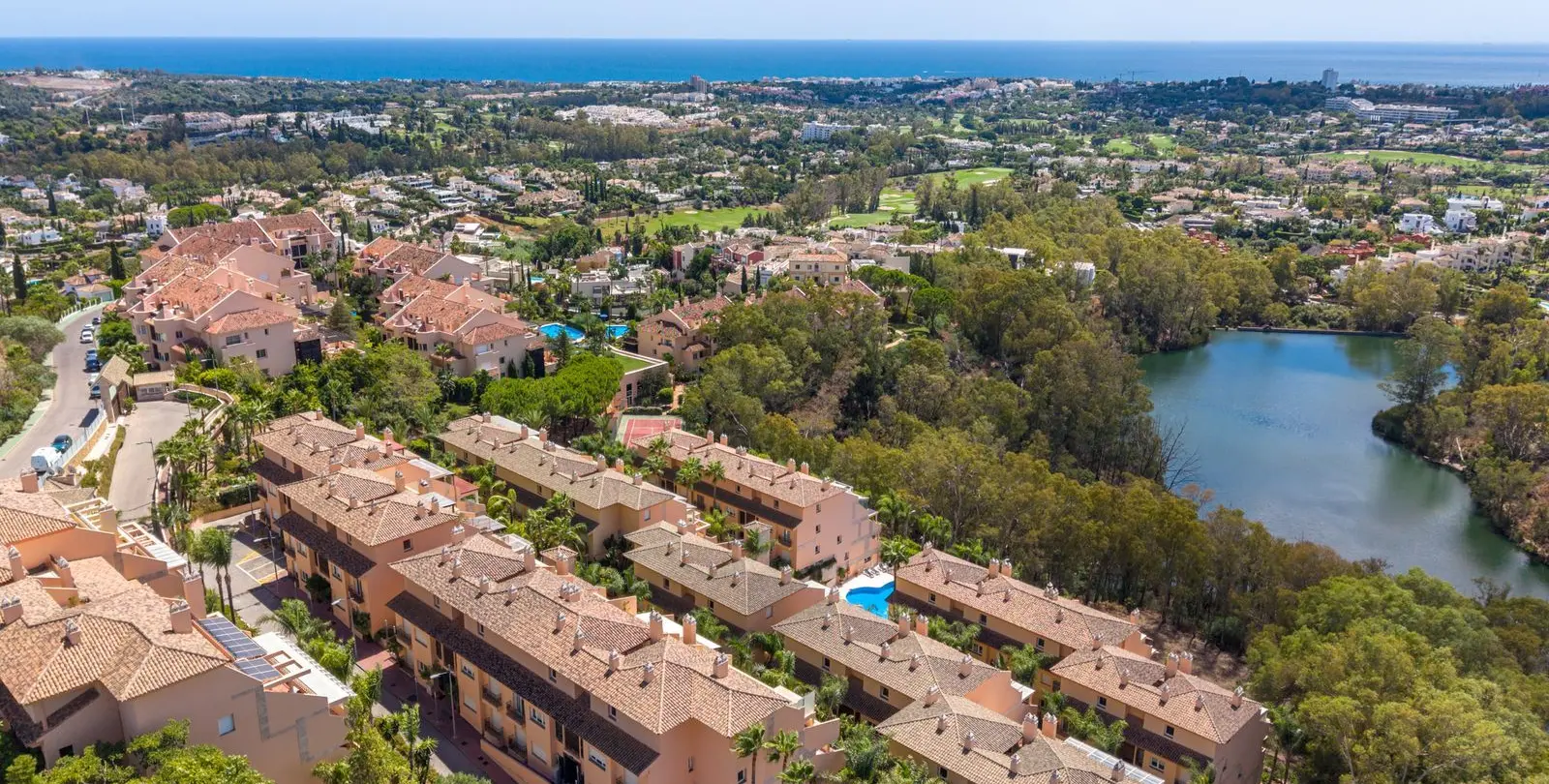 Продажа двухуровневого пентхауса в Nueva Andalucía 20