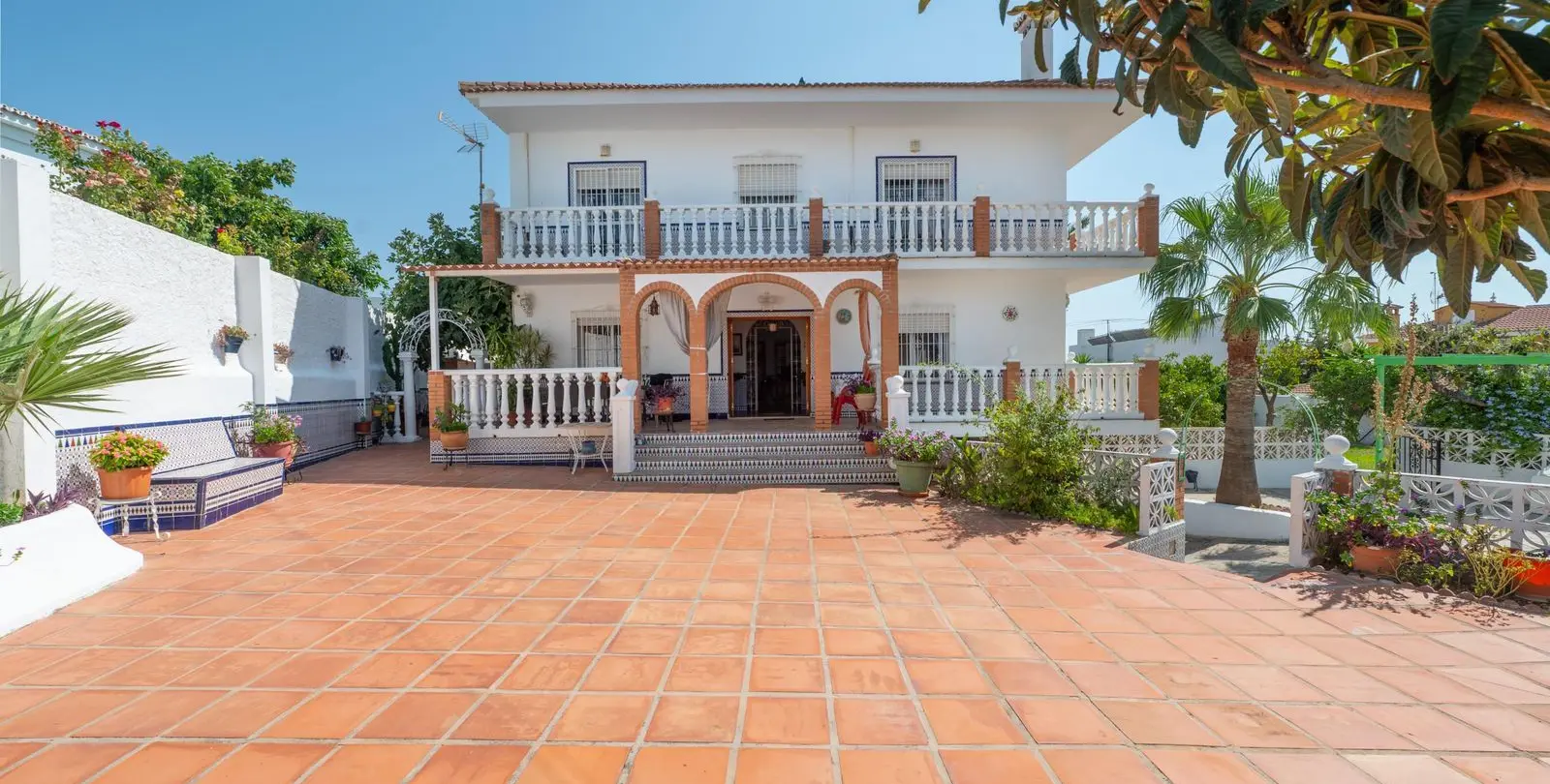 Продажа  отдельно стоящей виллы в Torremolinos 1