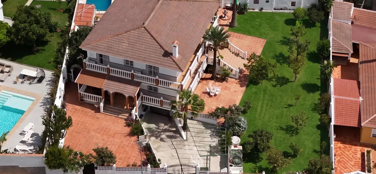 Продажа  отдельно стоящей виллы в Torremolinos 2