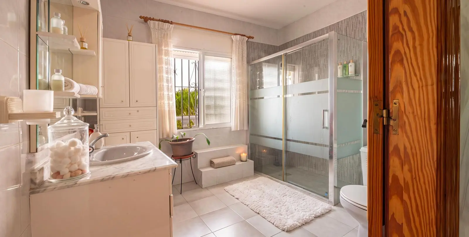 Продажа  отдельно стоящей виллы в Torremolinos 35