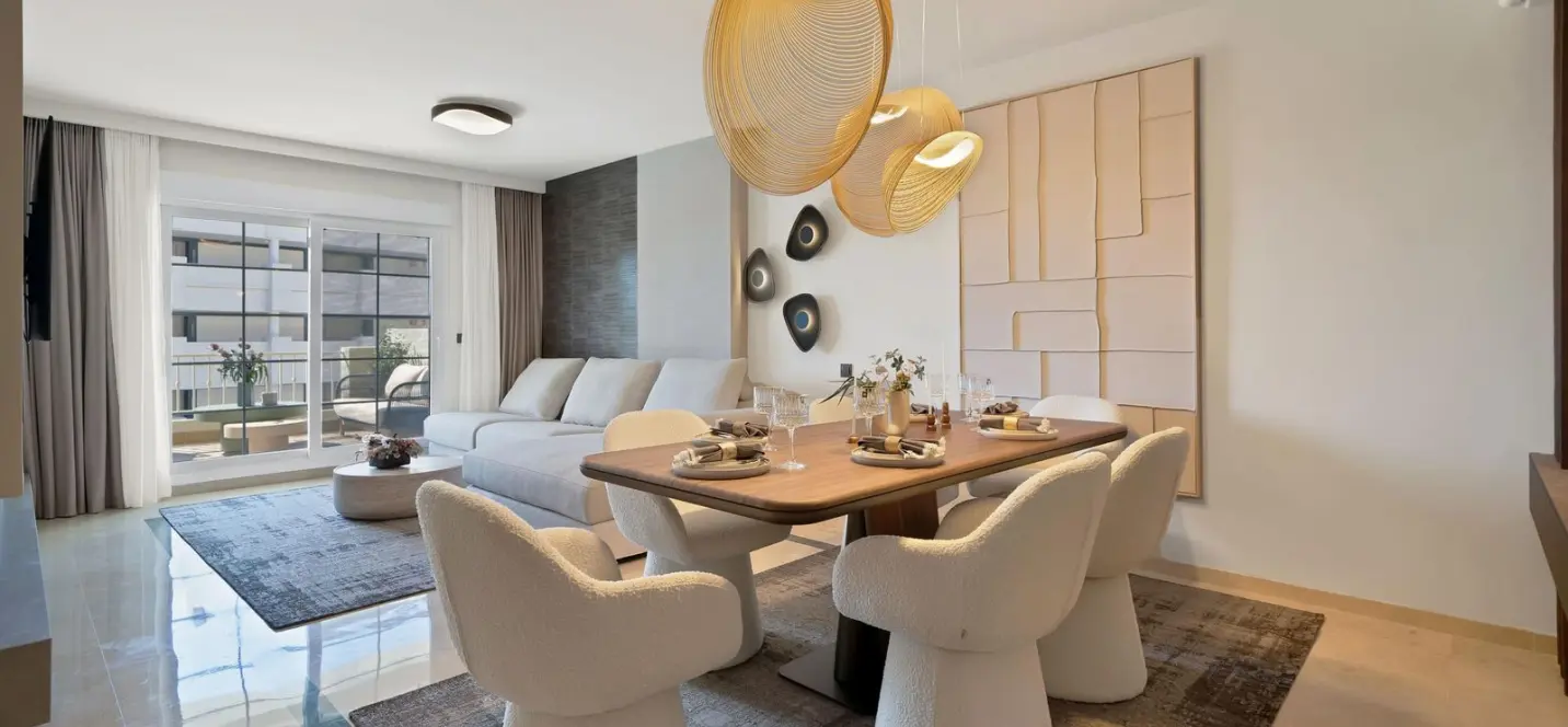 Venta de apartamento en planta media en Marbella 1