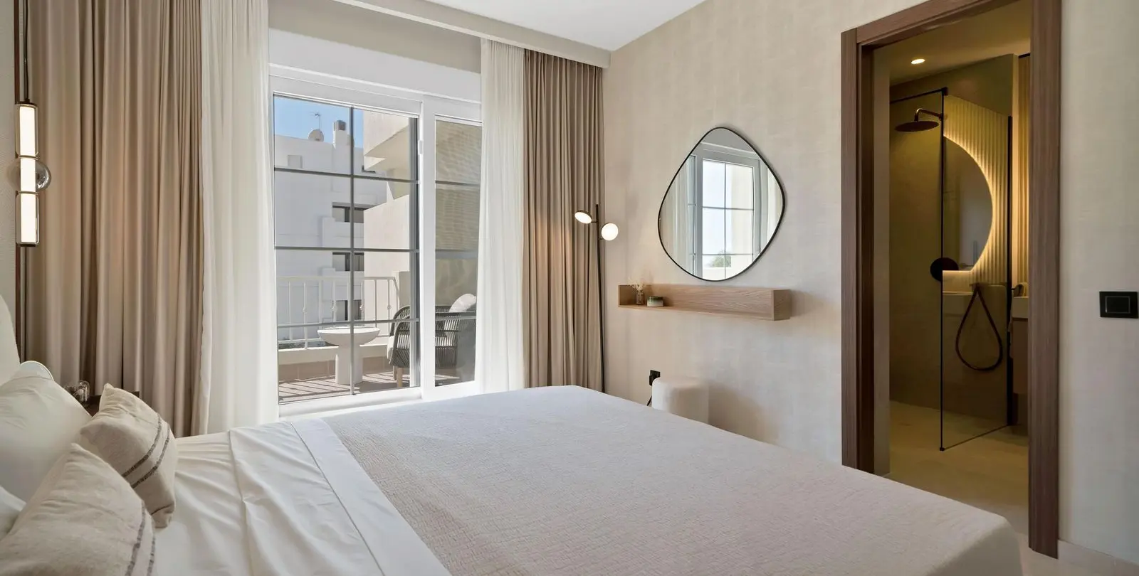 Venta de apartamento en planta media en Marbella 11