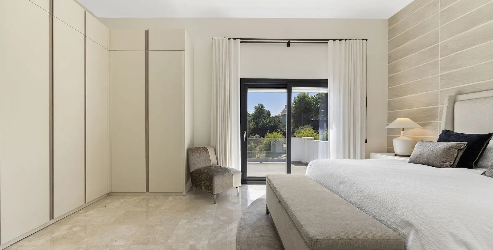 Venta de villa independiente en Benahavís 18