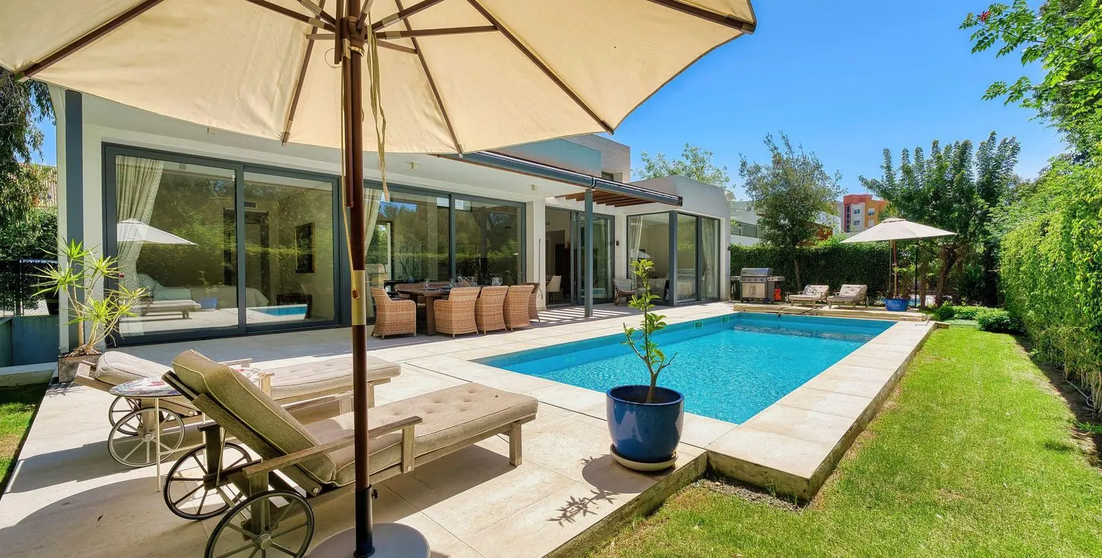 Venta de villa independiente en Atalaya 1