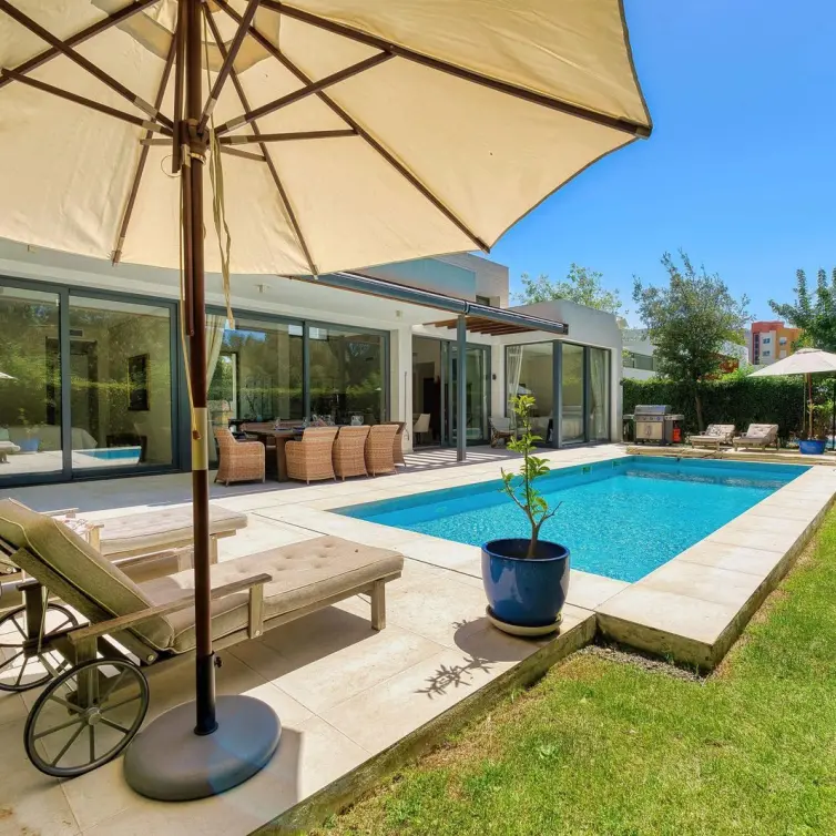 Venta de villa independiente en Atalaya