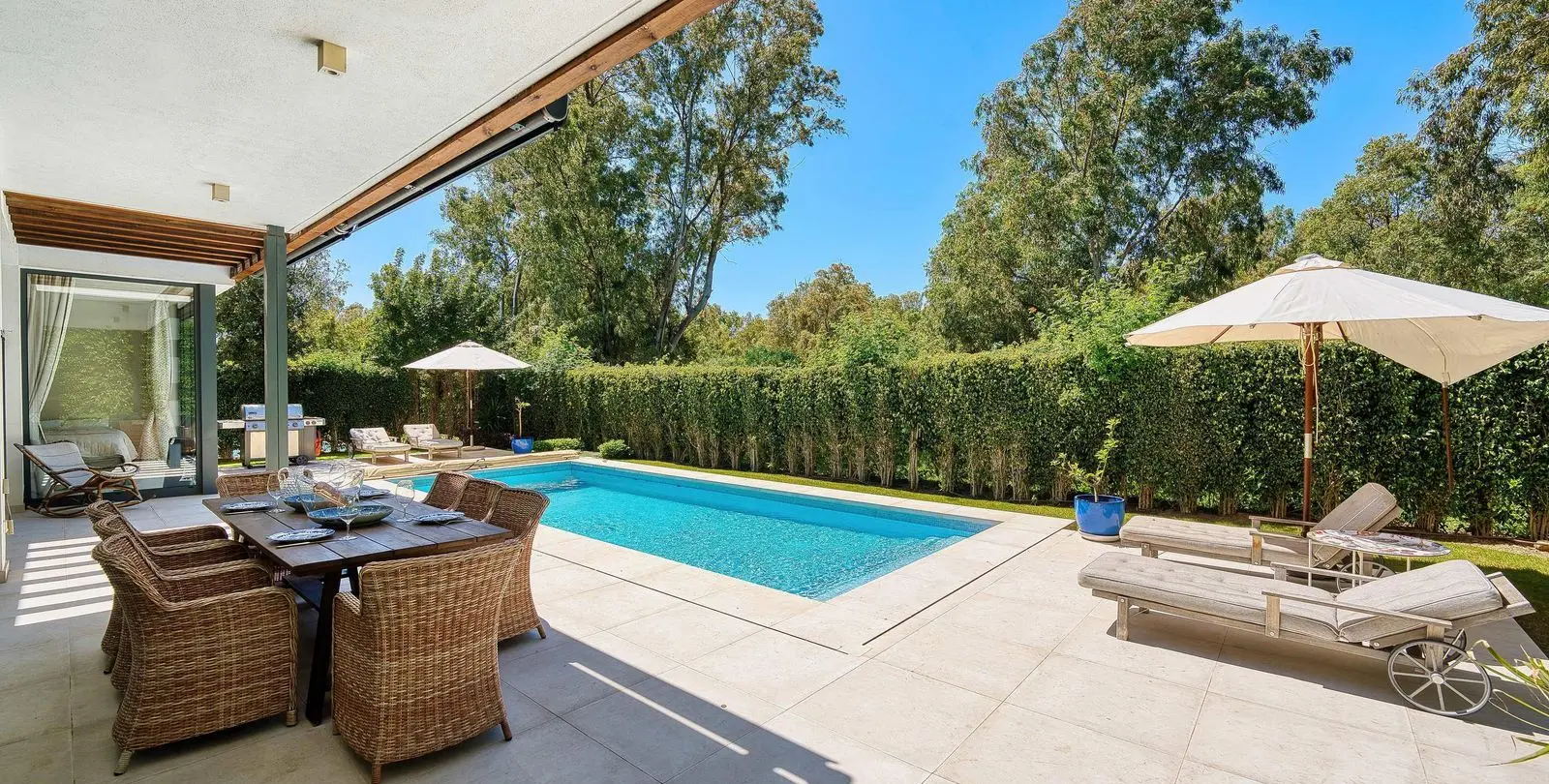 Venta de villa independiente en Atalaya 4