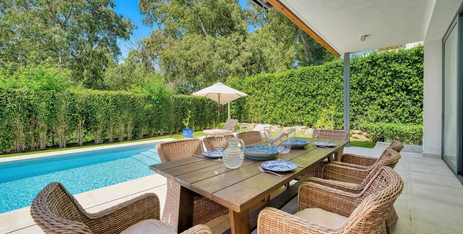 Venta de villa independiente en Atalaya 5