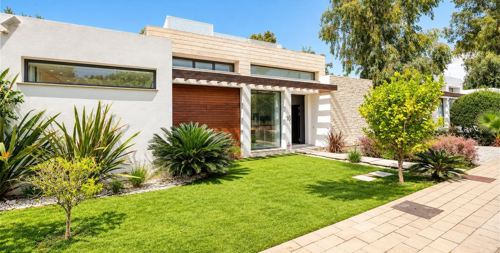 Venta de villa independiente en Estepona 20