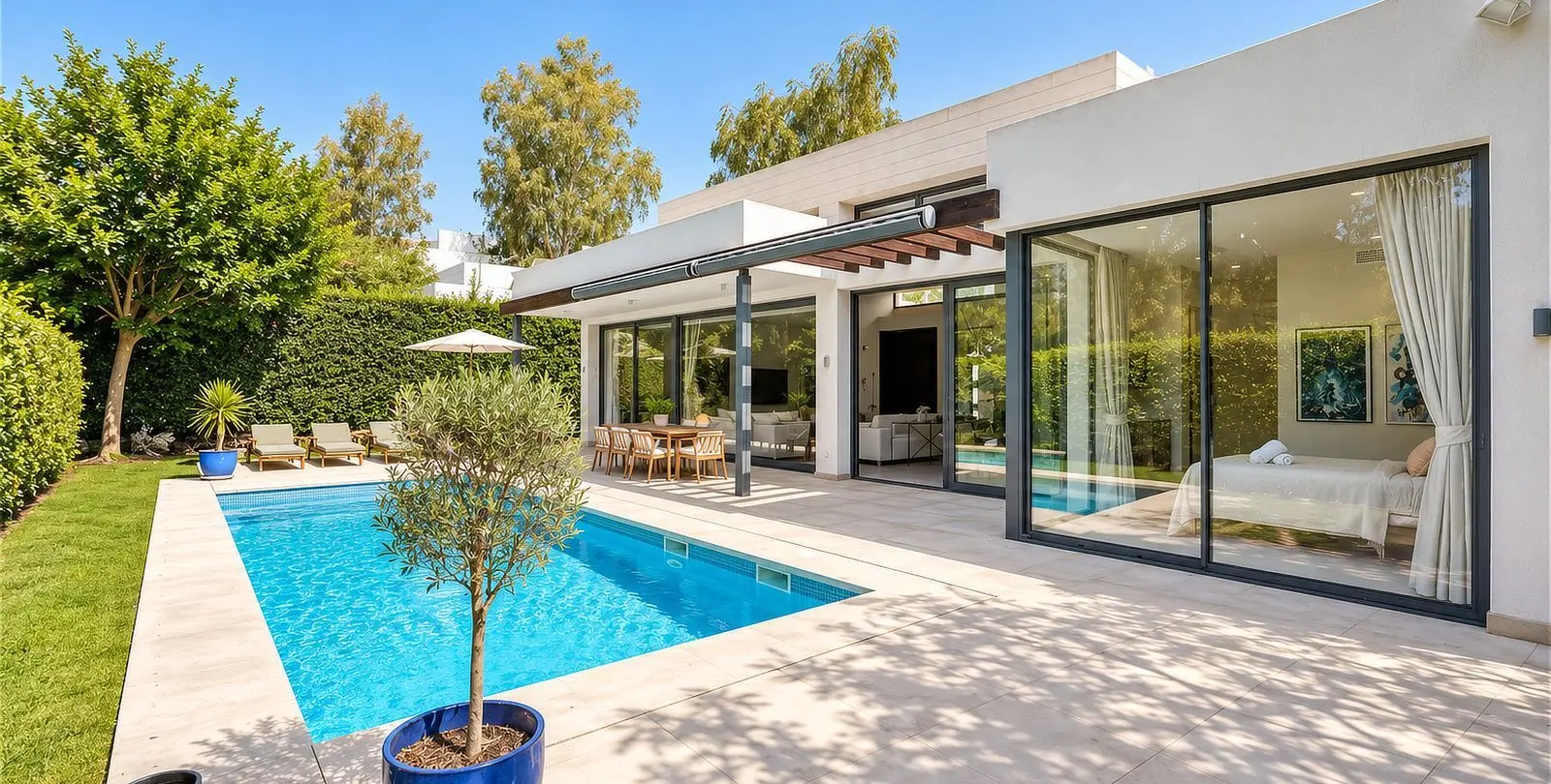 Venta de villa independiente en Estepona 23