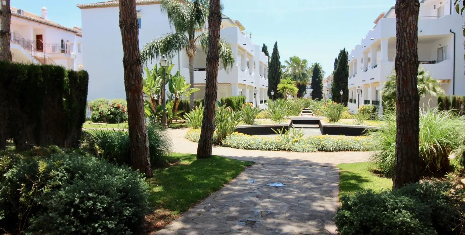 Venta de apartamento en planta baja en El Presidente 21