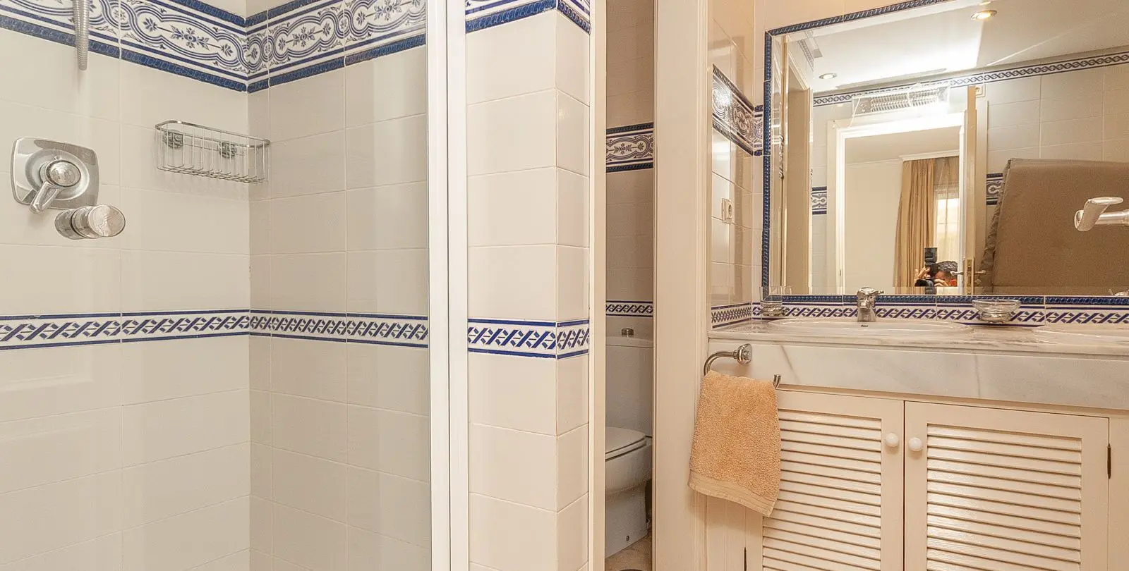 Продажа апартаментов на среднем этаже в Elviria 18