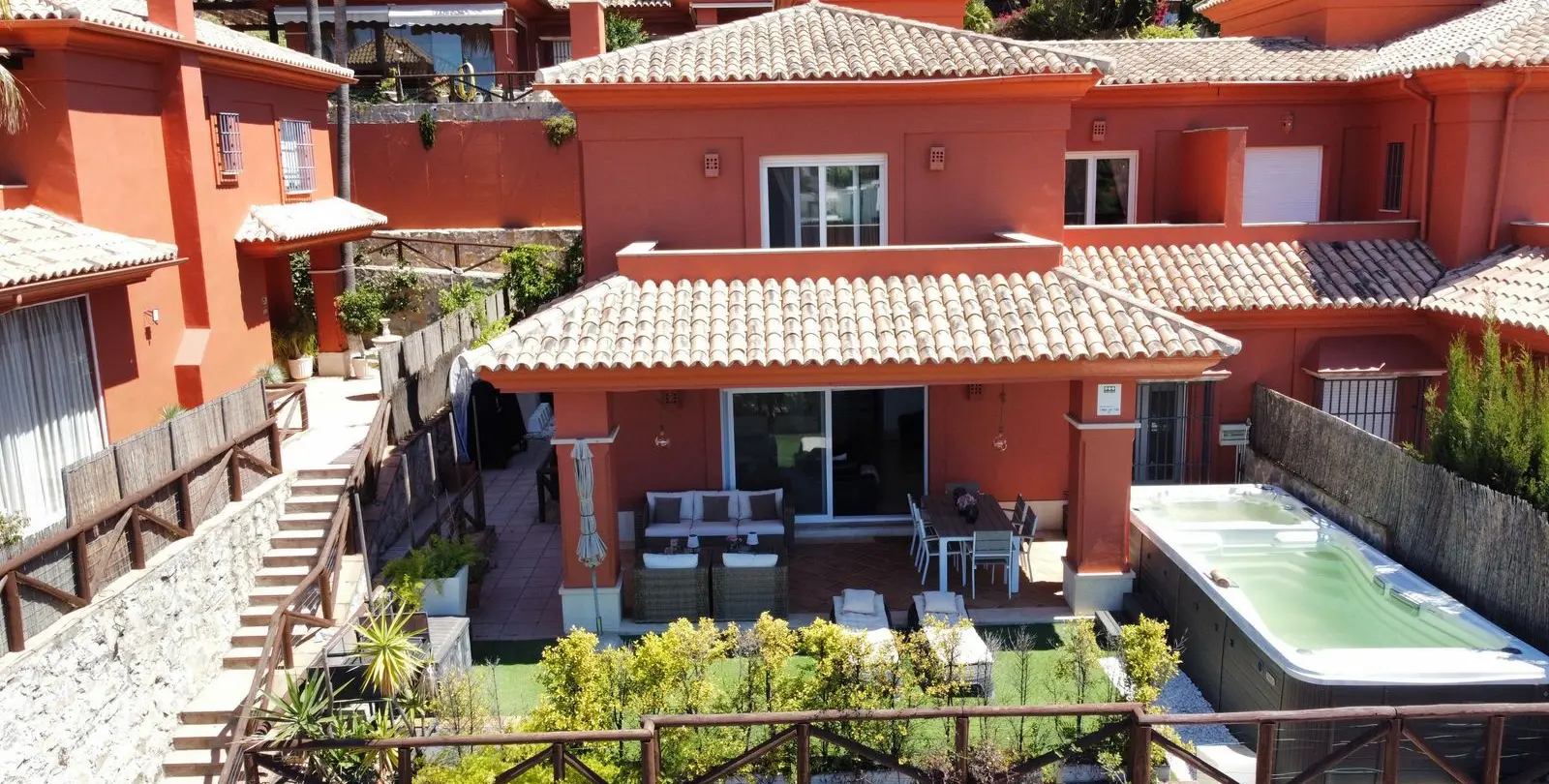 Venta de casa pareada en Santa Clara 2