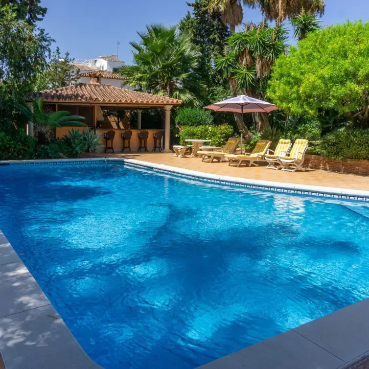 Venta de villa independiente en El Paraiso