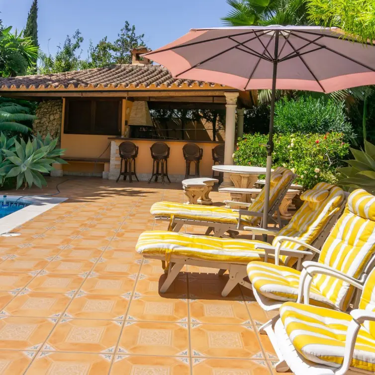 Venta de villa independiente en El Paraiso