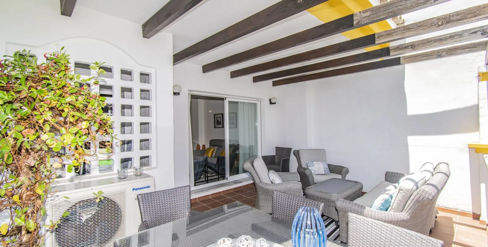 Venta de apartamento en planta media en Nueva Andalucía 12