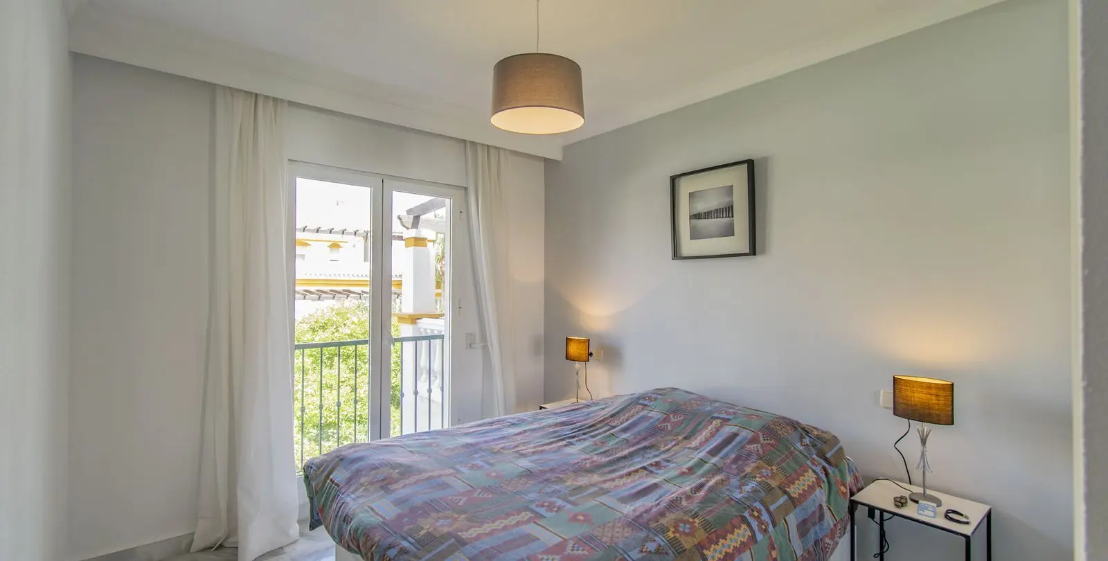 Venta de apartamento en planta media en Nueva Andalucía 16