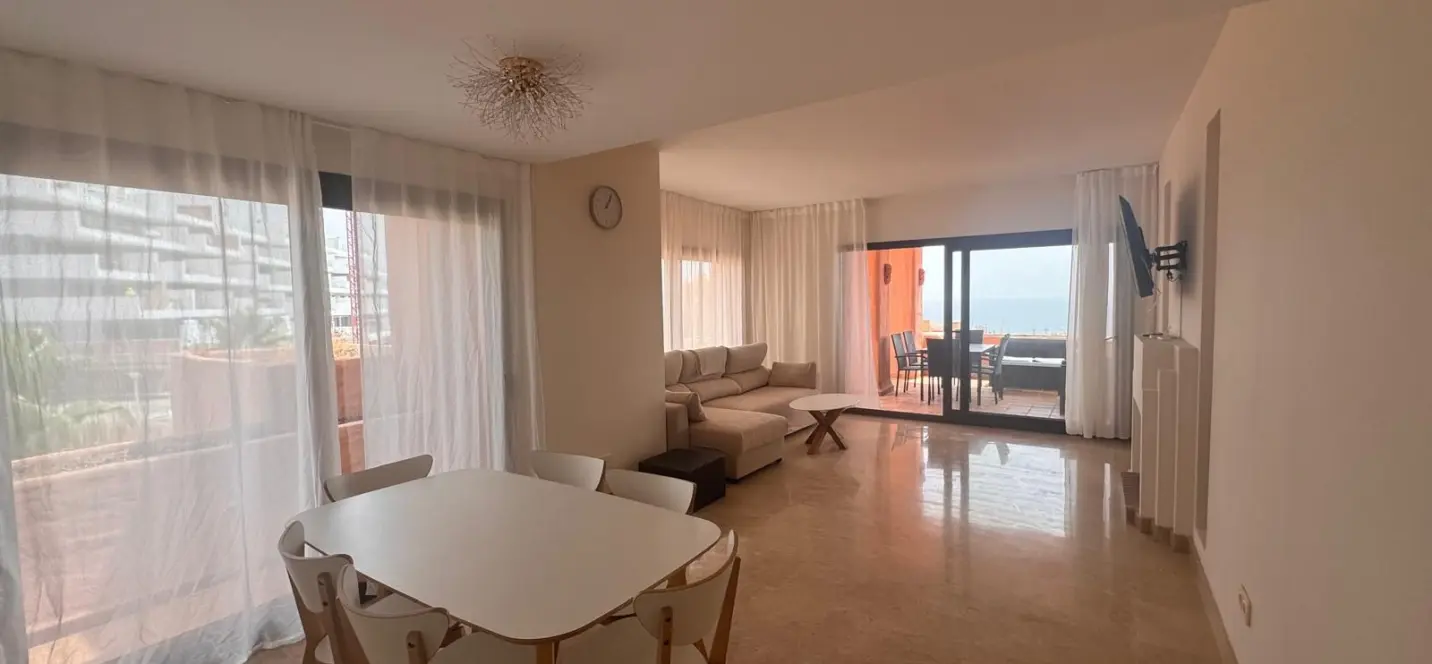 Sale of penthouse in Manilva 2