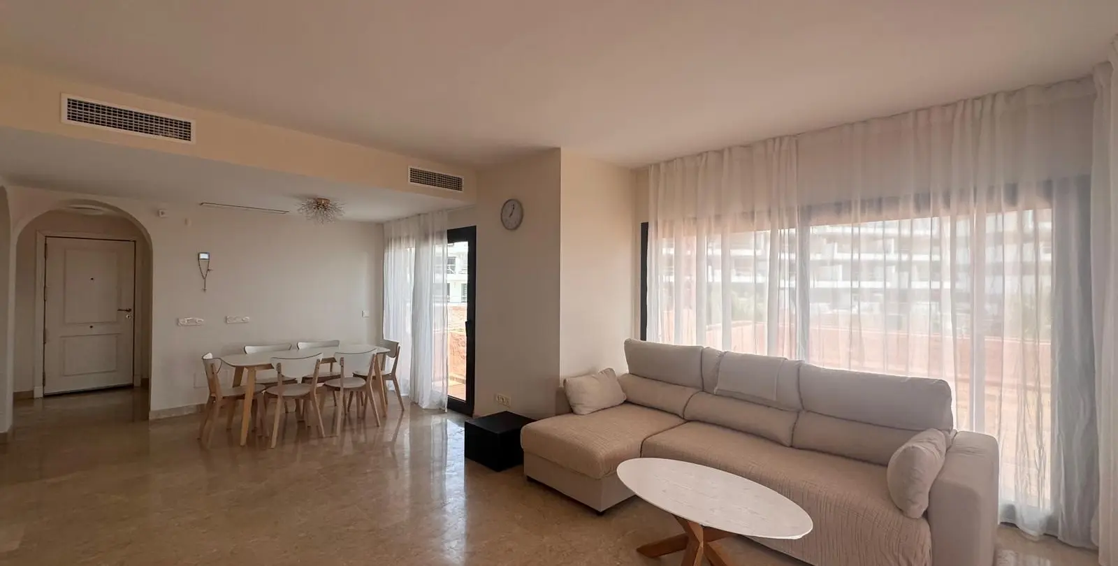 Sale of penthouse in Manilva 4