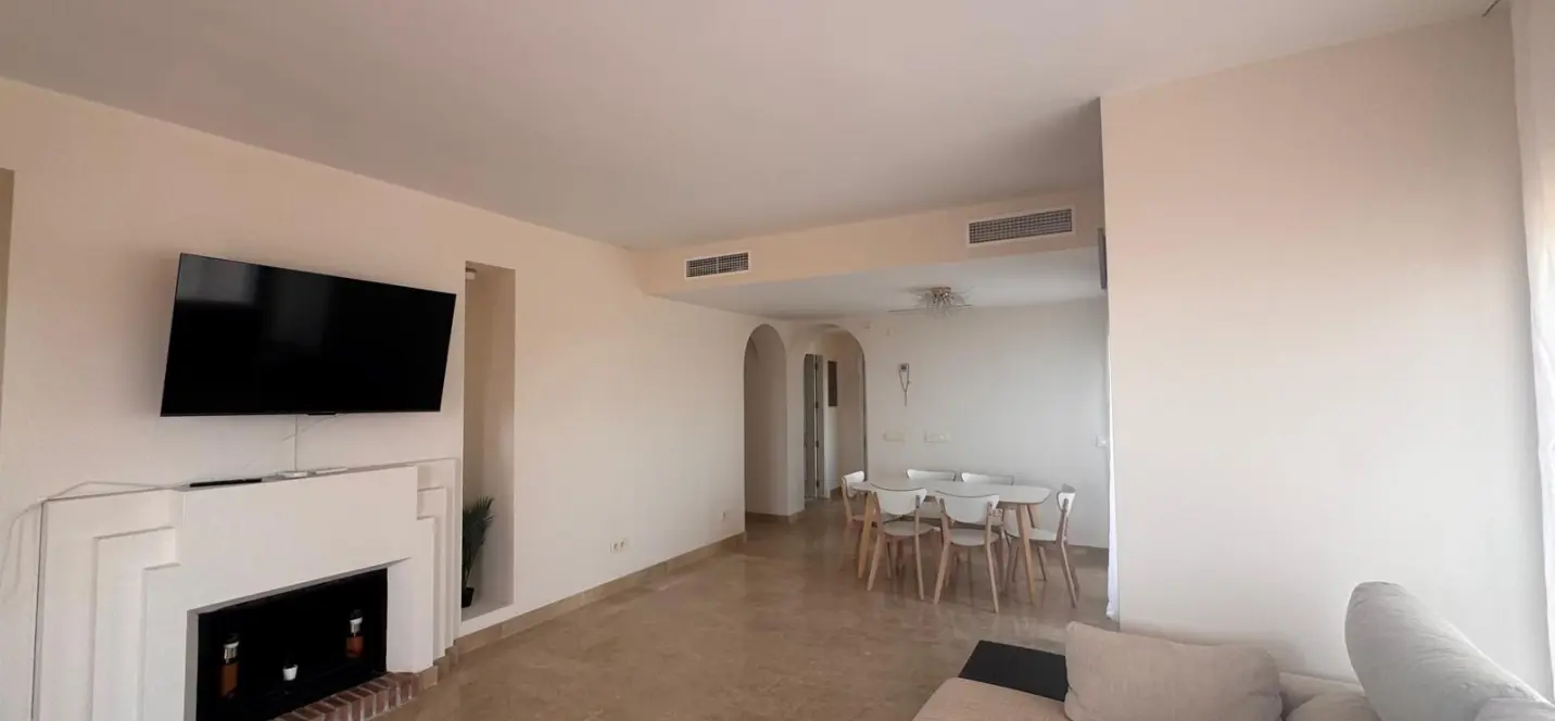 Sale of penthouse in Manilva 4
