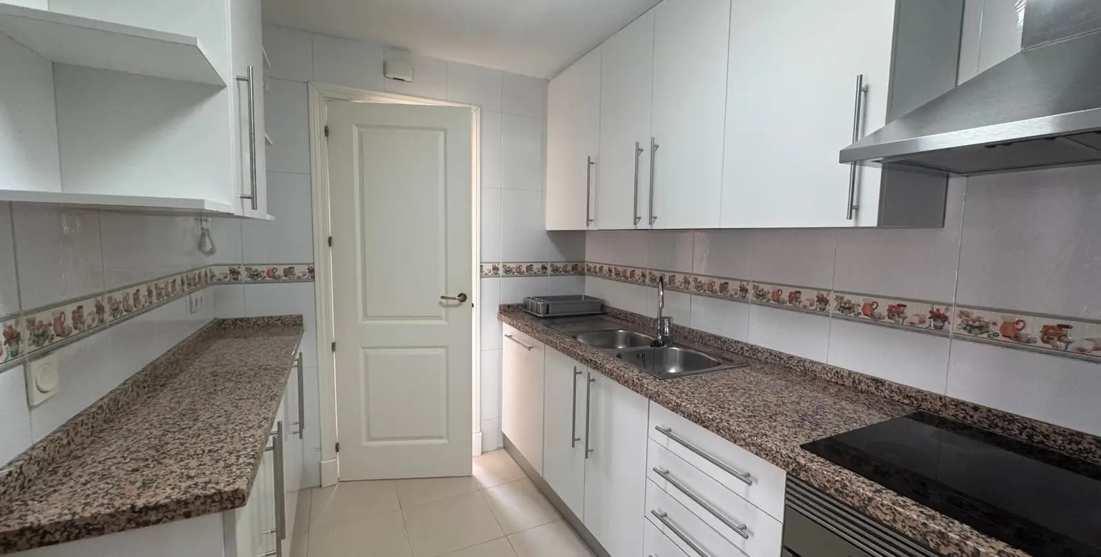 Sale of penthouse in Manilva 7