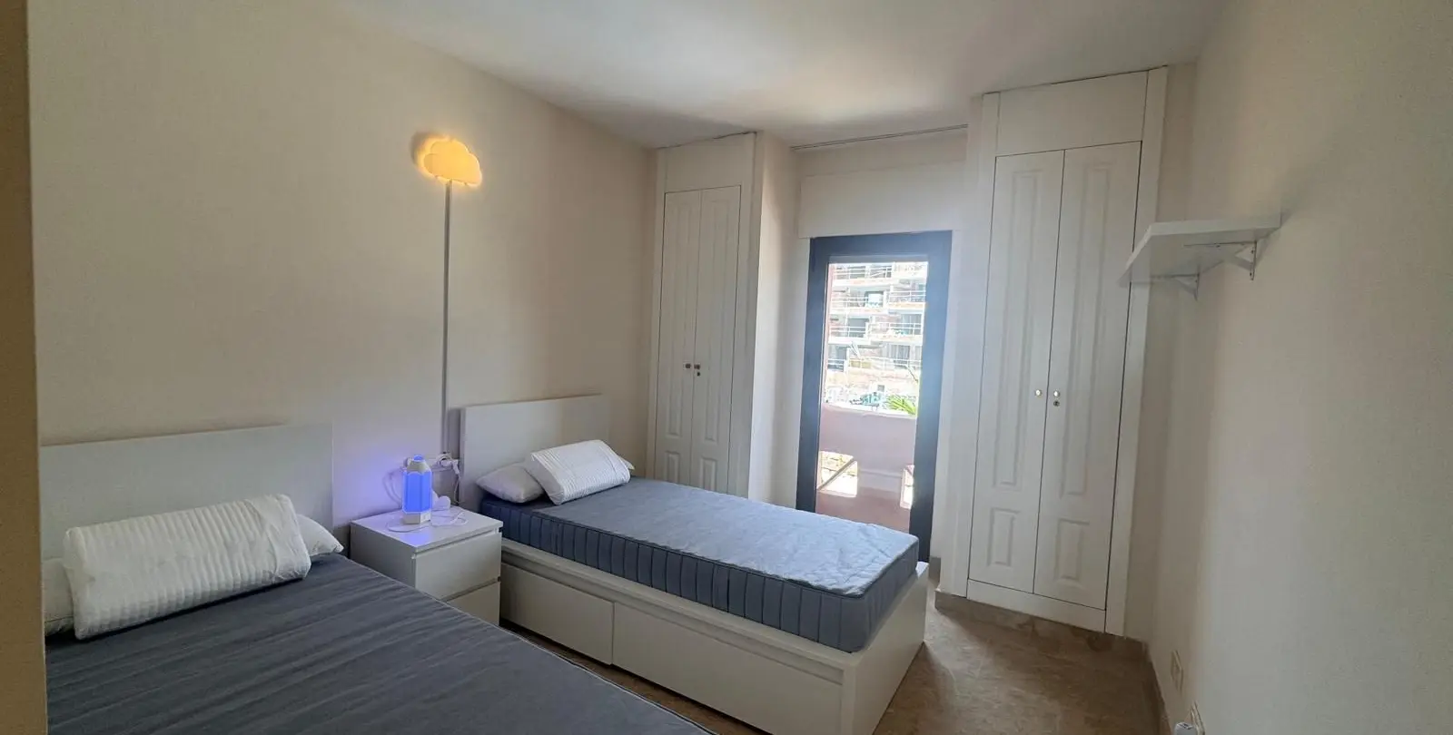 Sale of penthouse in Manilva 11