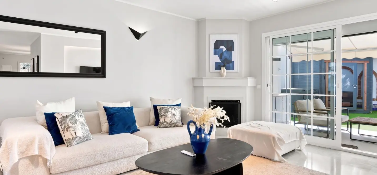 Sale of ground floor apartment in Calahonda 1