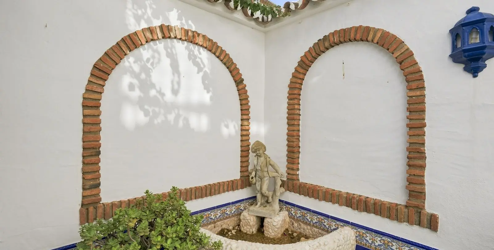 Sale of ground floor apartment in Calahonda 29