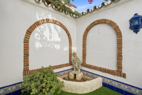 Image 29 thumb