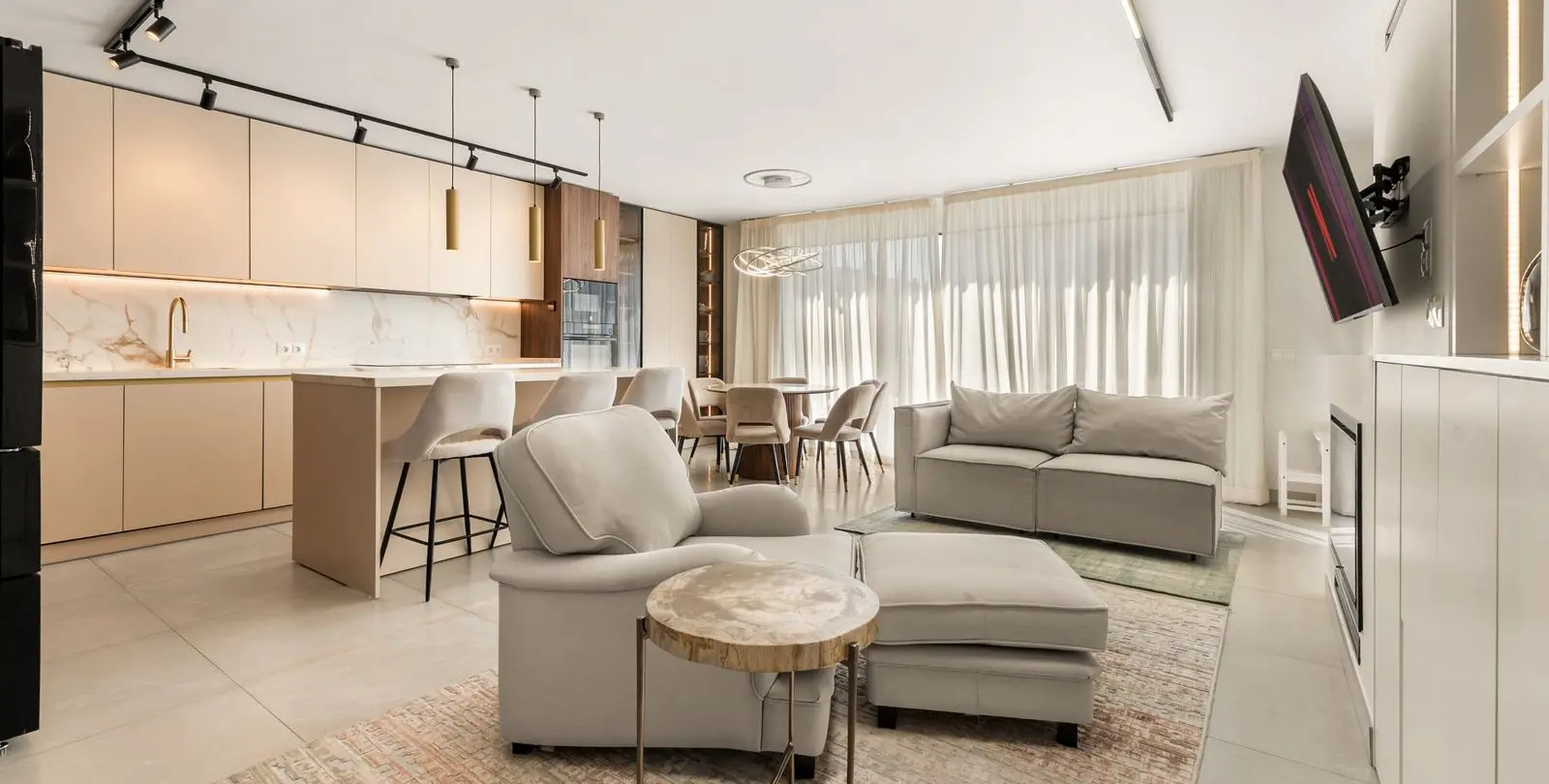 Продажа таунхауса в Estepona 3