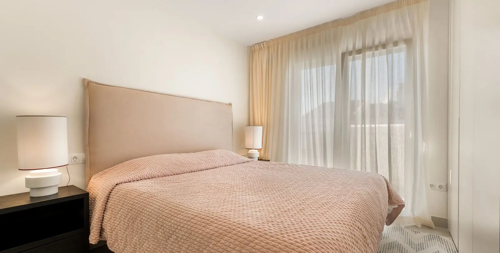 Продажа таунхауса в Estepona 16