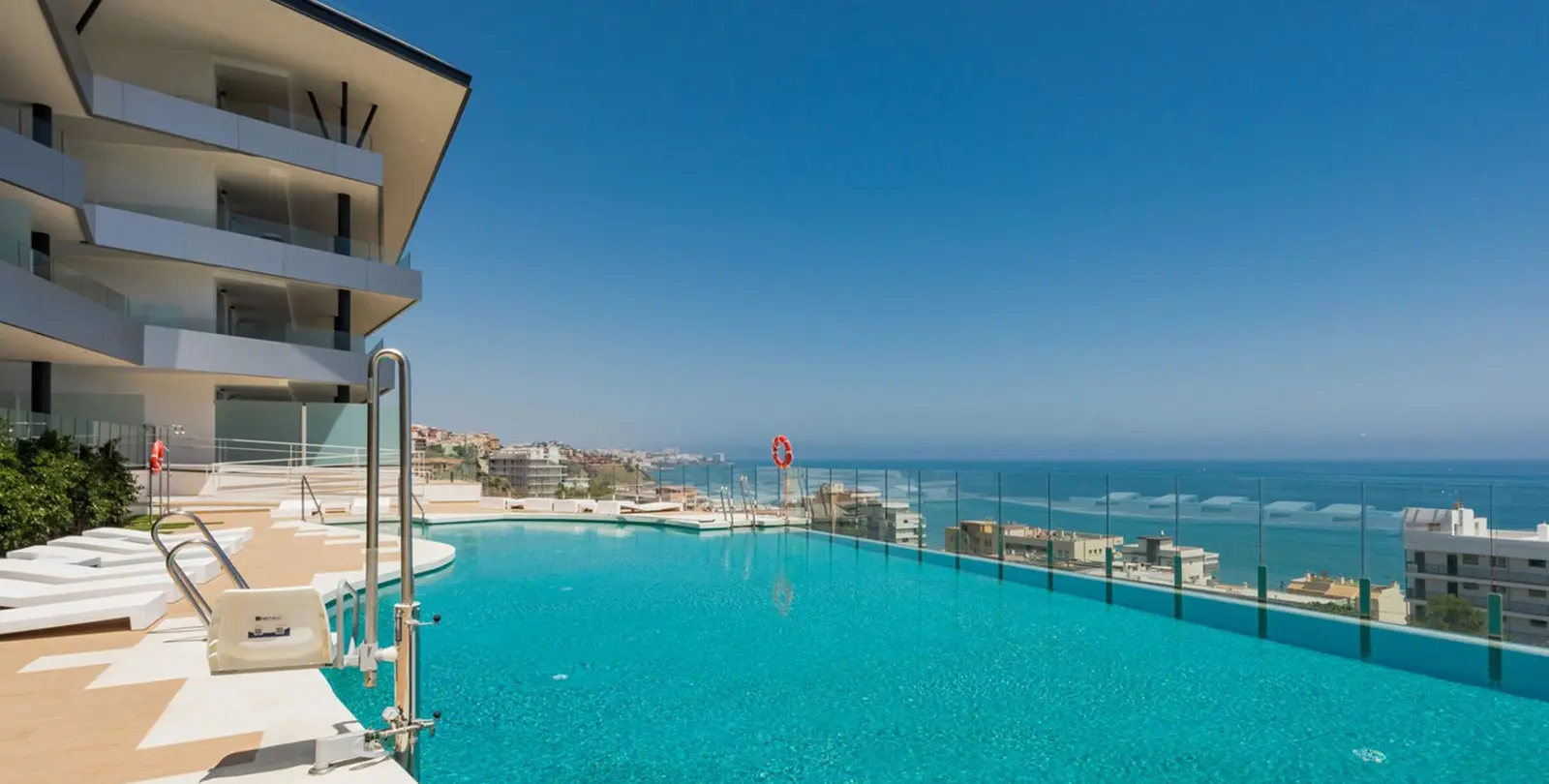 Venta de apartamento en planta media en Fuengirola 15