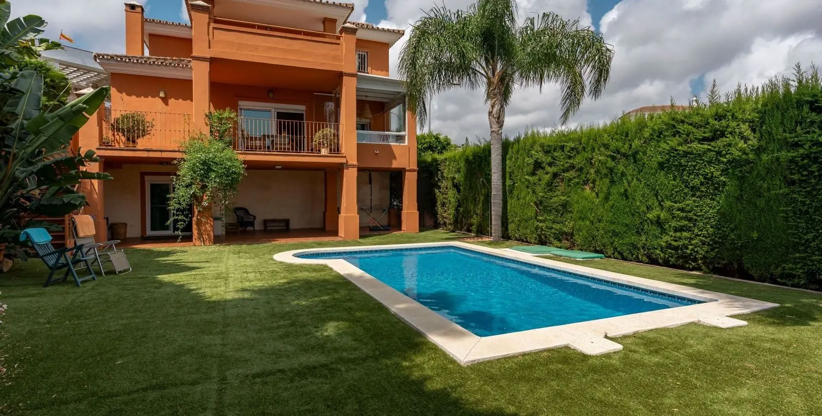 Продажа  отдельно стоящей виллы в Mijas 1