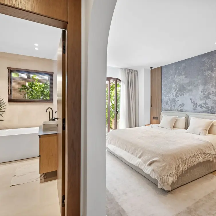 Sale of townhouse in Benahavís