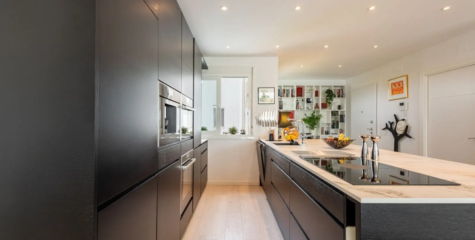 Sale of middle floor apartment in Guadalmina Alta 6