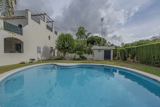 Image 6 thumb