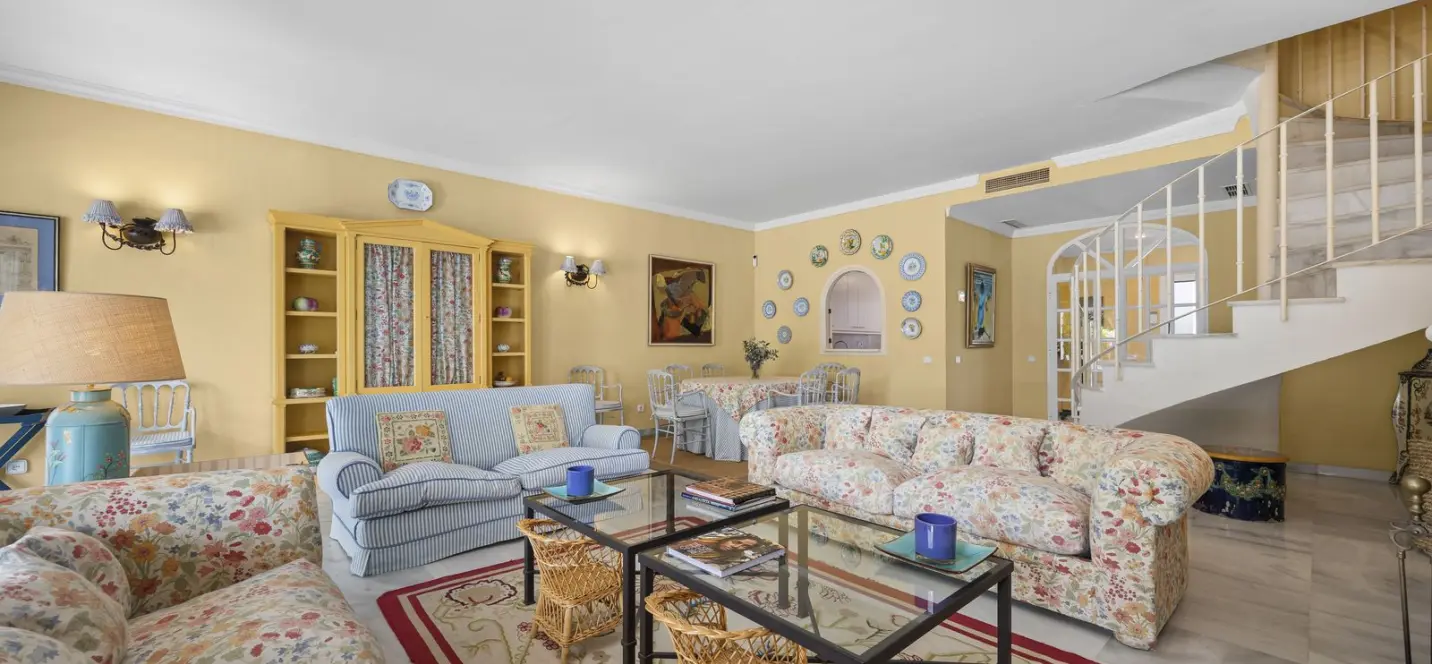 Sale of townhouse in La Quinta 1