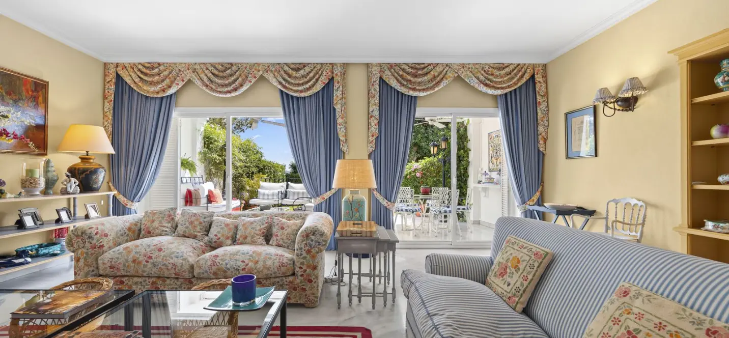 Sale of townhouse in La Quinta 2