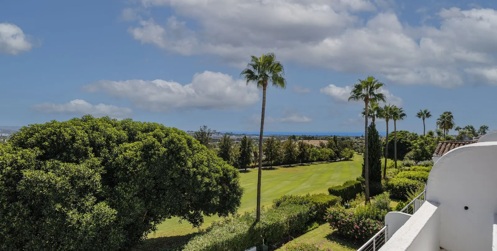 Sale of townhouse in La Quinta 18
