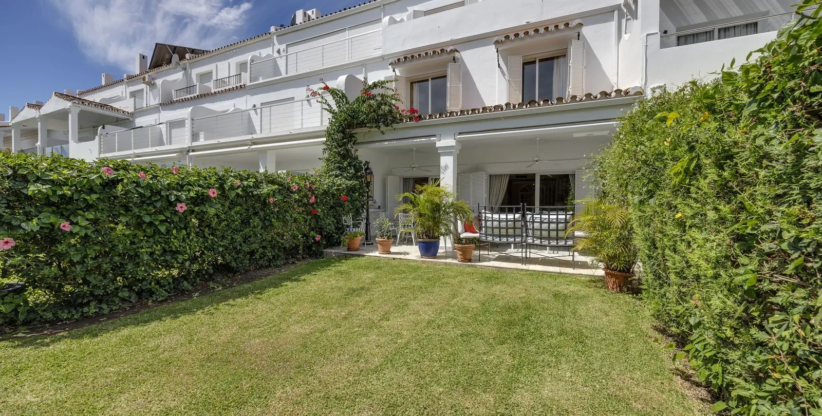 Sale of townhouse in La Quinta 32