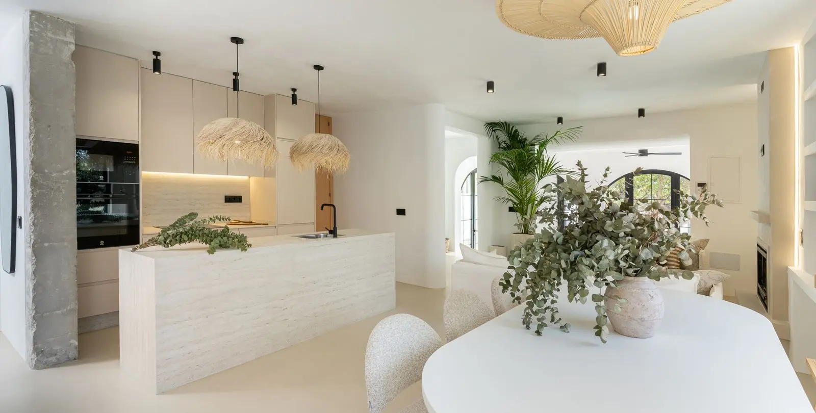 Продажа  отдельно стоящей виллы в El Pinillo 15